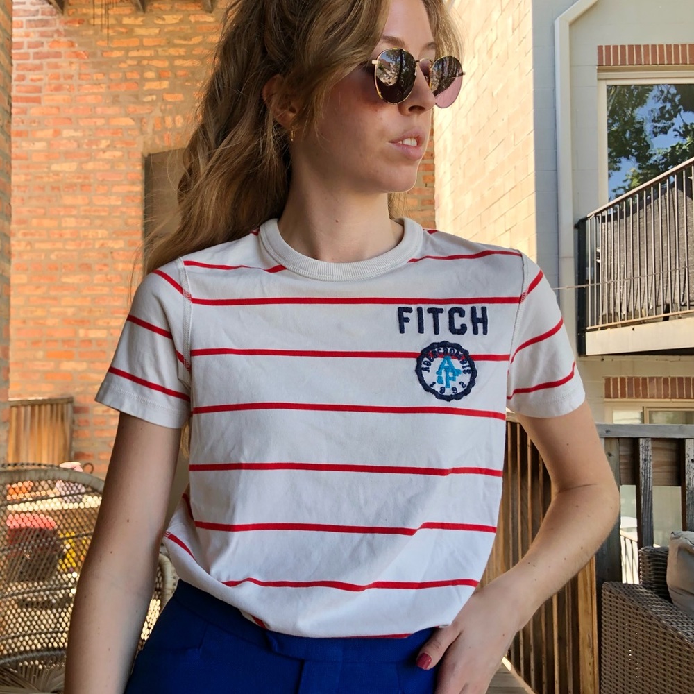 ☀️3/$20 SALE☀️Abercrombie & Fitch Y2k Striped Tee